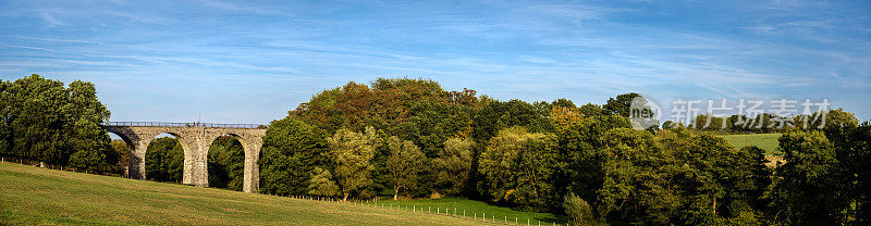 Rollefbachtach (rollefcreek Valley)和Vennbahn Viadukt(高架桥)，亚琛布兰德，Kornelimünster，德国